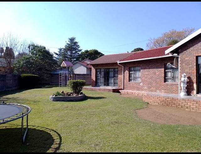 4 BEDROOM HOUSE FOR SALE IN ALBERTSDAL
